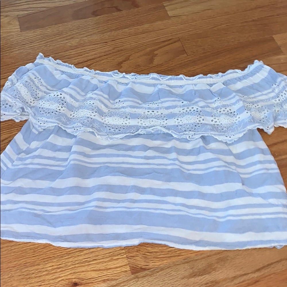 American Eagle off the shoulder top